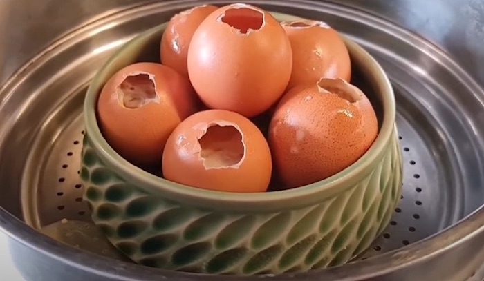 Hãy hấp trứng trước khi nướng để rút ngắn thời gian
