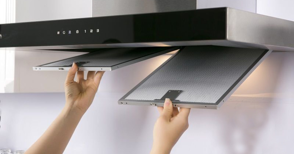 Kiểm tra lại vị trí lắp máy hút mùi