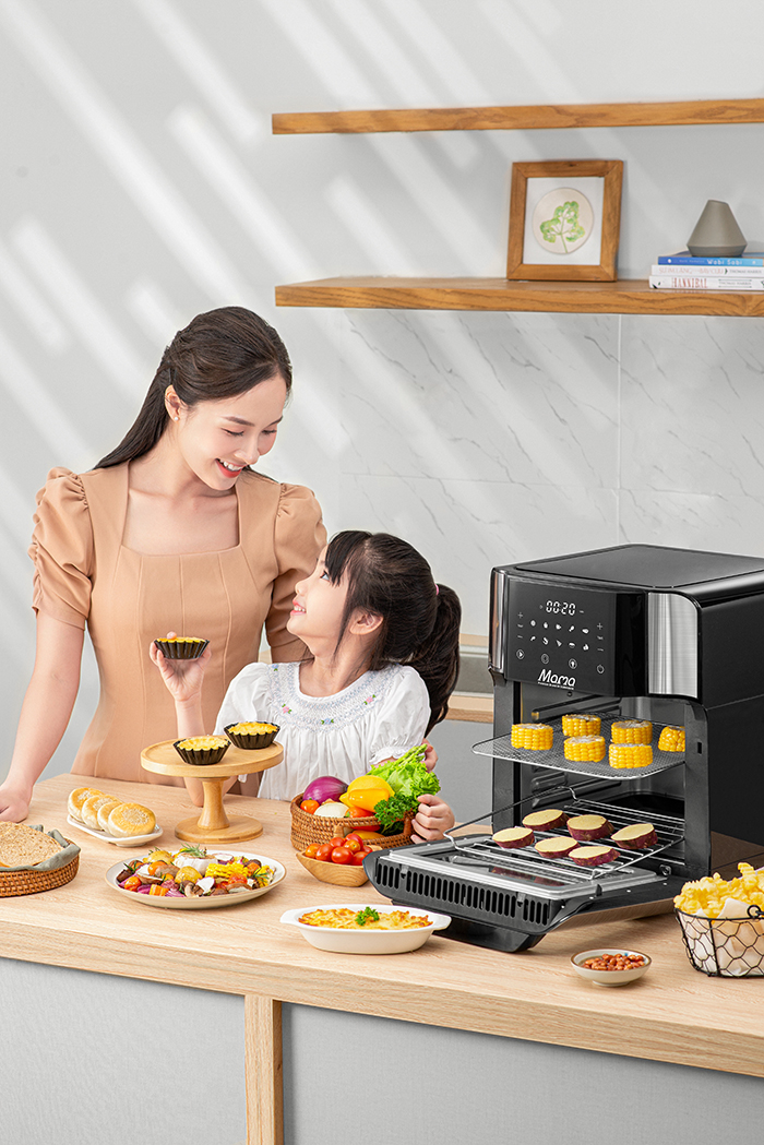 Thái mỏng rau, củ, quả ở mức vừa phải khi sấy bằng nồi chiên không dầu để hạn chế việc mất đi chất dinh dưỡng