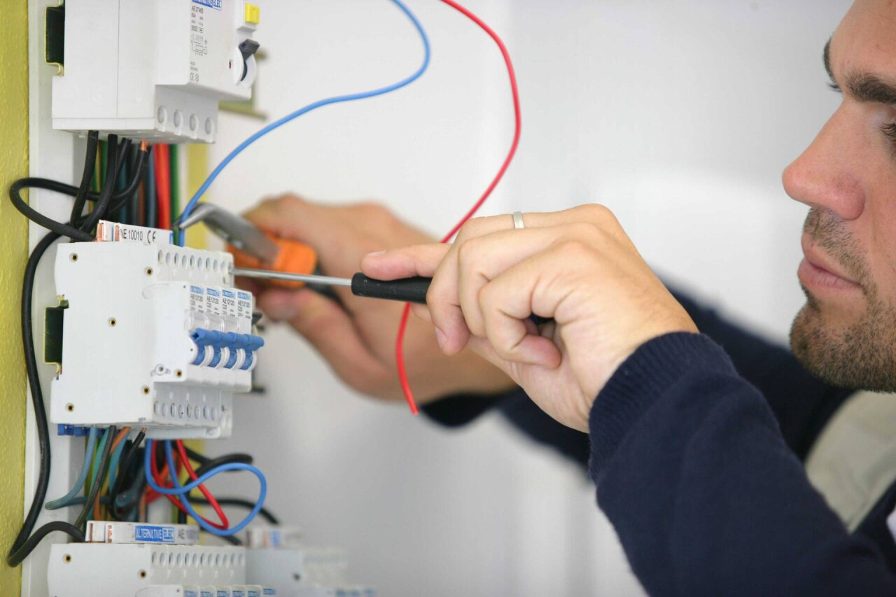 Lắp đặt aptomat riêng cho bếp