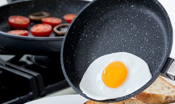 Bỏ túi bí kíp sử dụng chảo đá bền đẹp mà không lo hư hỏng 2